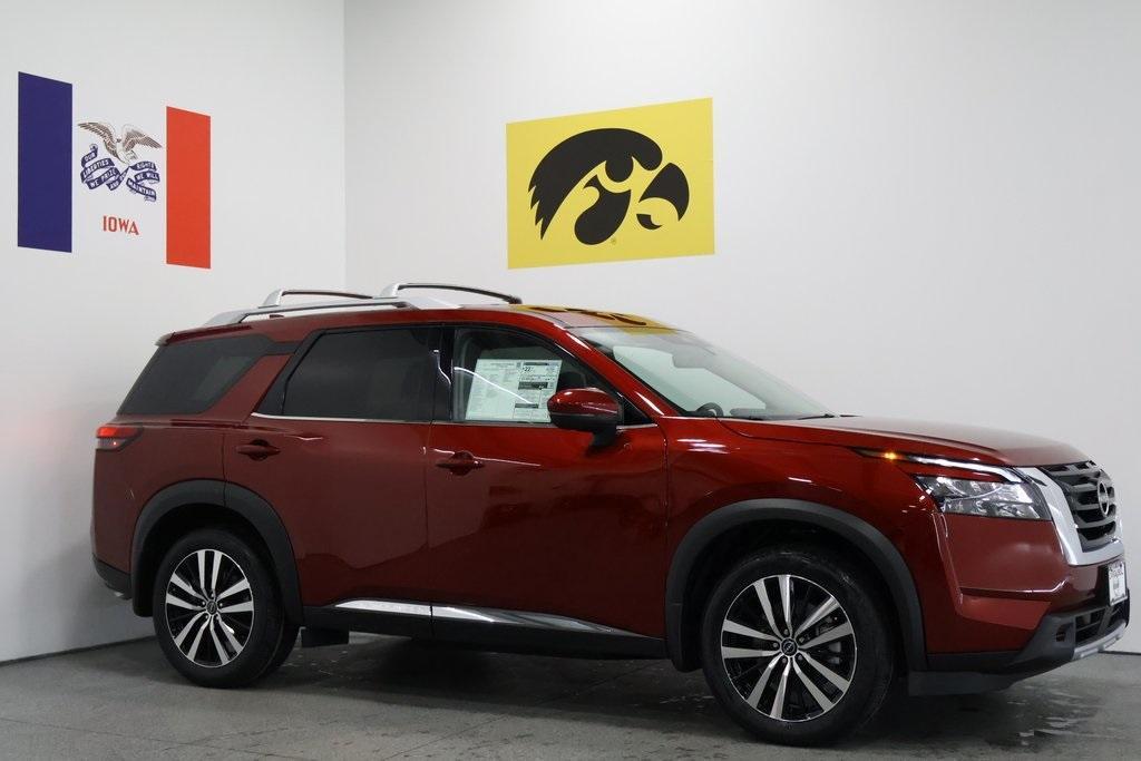 new 2025 Nissan Pathfinder car, priced at $52,587