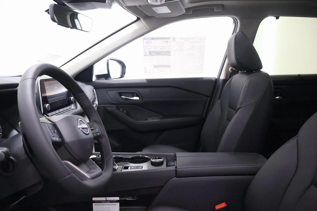 new 2025 Nissan Rogue car, priced at $35,612