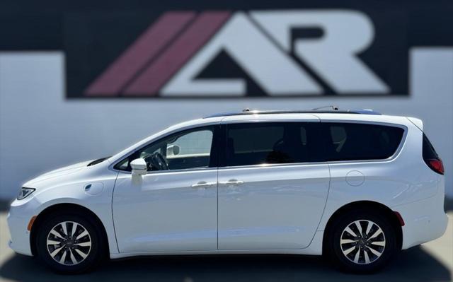 used 2021 Chrysler Pacifica Hybrid car, priced at $24,787