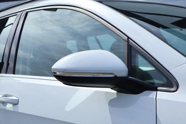 used 2015 Volkswagen Golf SportWagen car, priced at $15,991