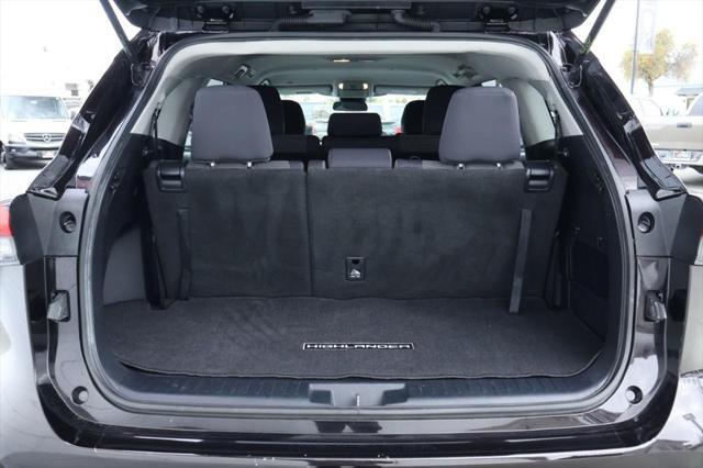 used 2021 Toyota Highlander car, priced at $27,991