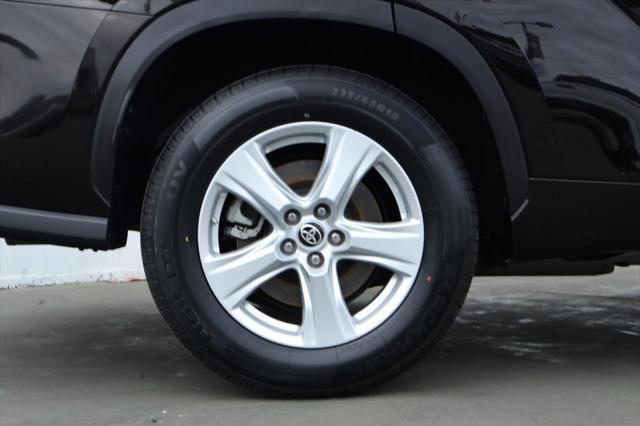 used 2021 Toyota Highlander car, priced at $27,991