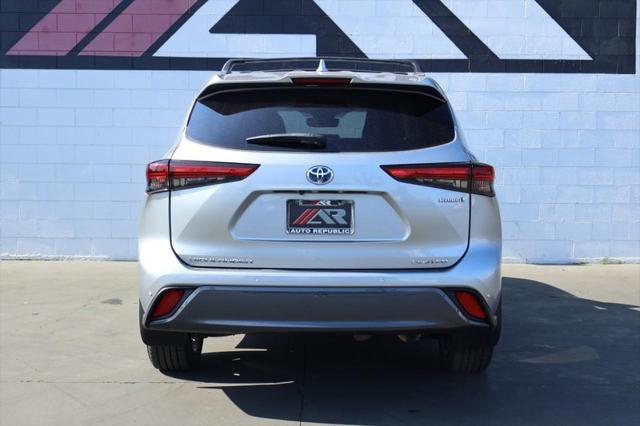 used 2023 Toyota Highlander Hybrid car, priced at $37,991