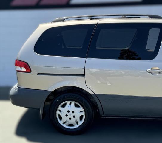 used 2002 Toyota Sienna car, priced at $5,039