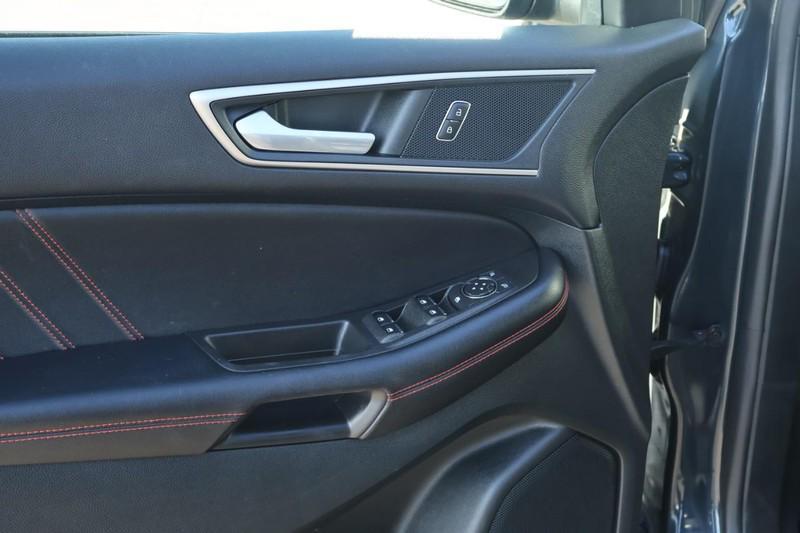 used 2022 Ford Edge car, priced at $26,991