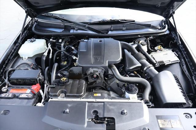 used 2009 Lincoln Town Car car, priced at $13,991