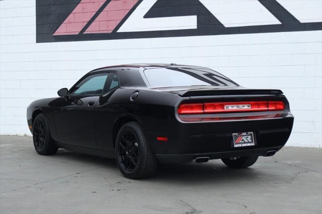 used 2014 Dodge Challenger car