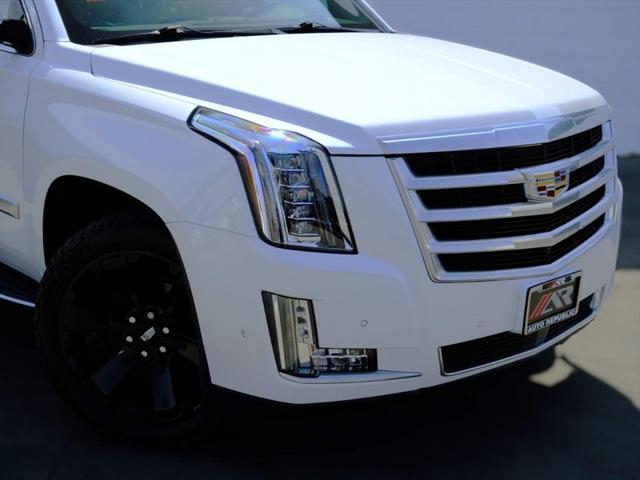 used 2019 Cadillac Escalade ESV car, priced at $39,549