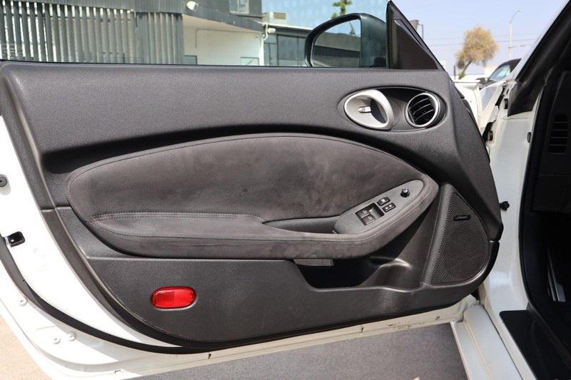 used 2009 Nissan 370Z car, priced at $20,991