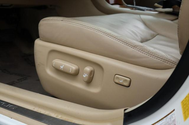 used 2005 Lexus ES 330 car, priced at $6,991