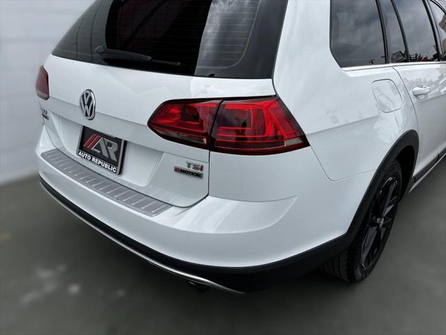 used 2017 Volkswagen Golf Alltrack car, priced at $12,245