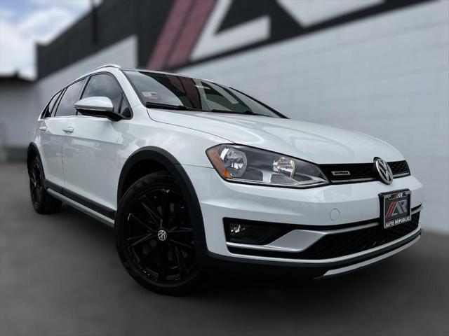 used 2017 Volkswagen Golf Alltrack car, priced at $12,245