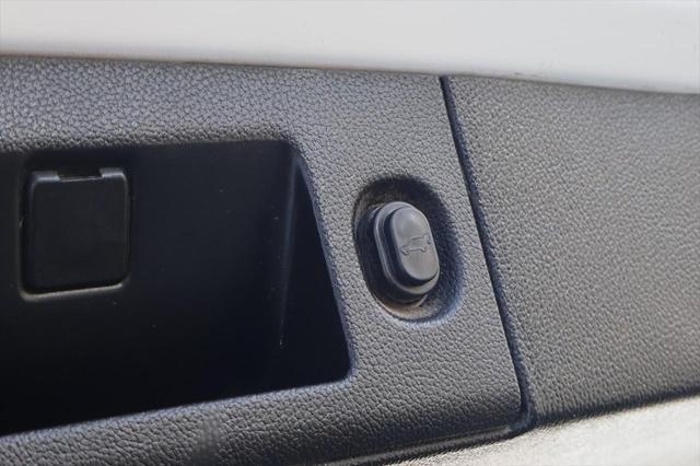 used 2018 GMC Yukon XL car, priced at $25,792
