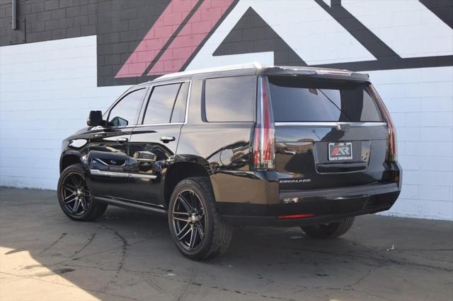used 2016 Cadillac Escalade car, priced at $25,991