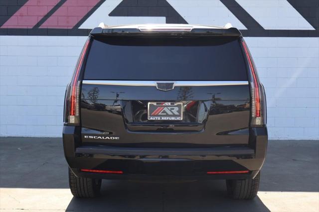 used 2016 Cadillac Escalade car, priced at $25,991