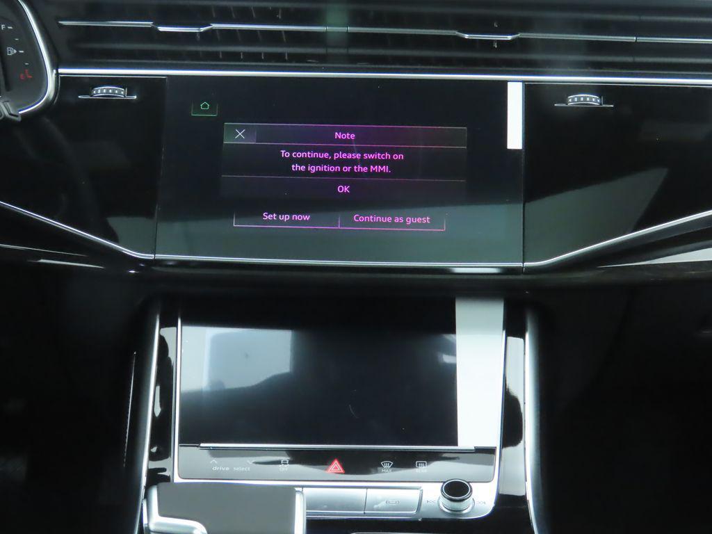 new 2025 Audi Q7 car, priced at $76,300