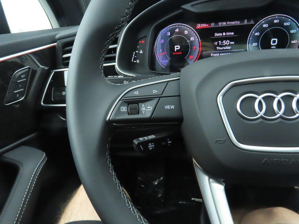 new 2025 Audi Q7 car
