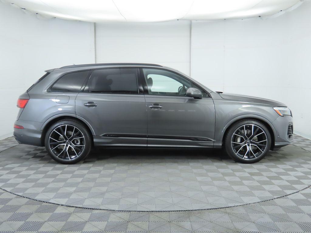 new 2025 Audi Q7 car