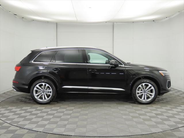 new 2025 Audi Q7 car, priced at $72,970