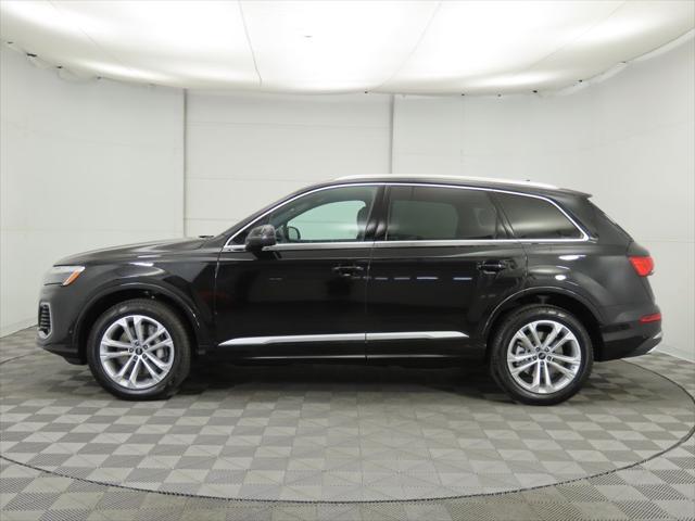 new 2025 Audi Q7 car, priced at $72,970