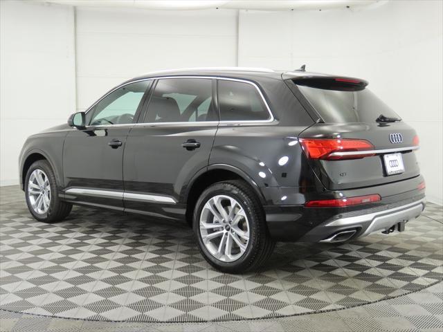 new 2025 Audi Q7 car, priced at $72,970