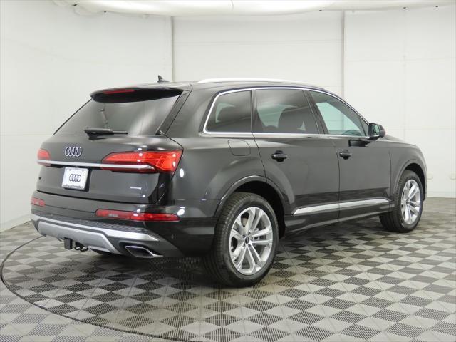 new 2025 Audi Q7 car, priced at $72,970