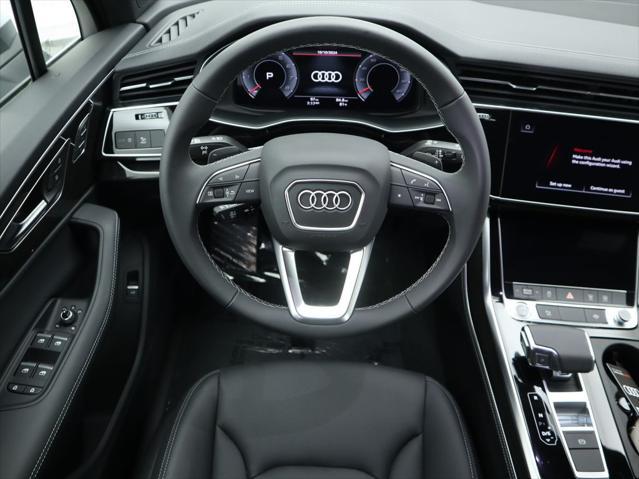 new 2025 Audi Q7 car, priced at $75,925