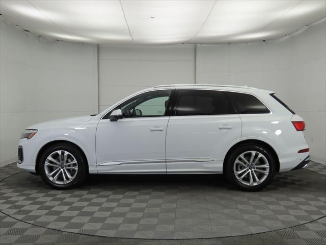 new 2025 Audi Q7 car, priced at $85,205