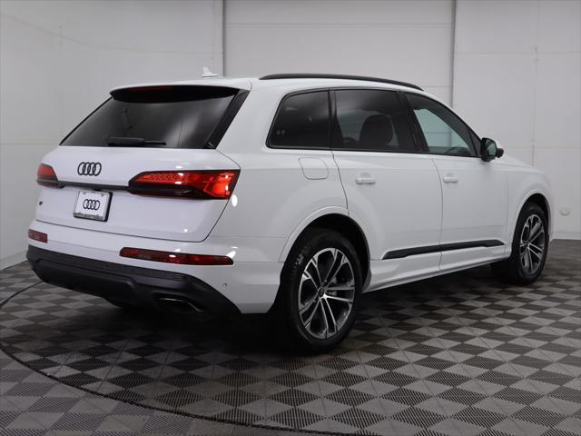 new 2025 Audi Q7 car, priced at $68,370