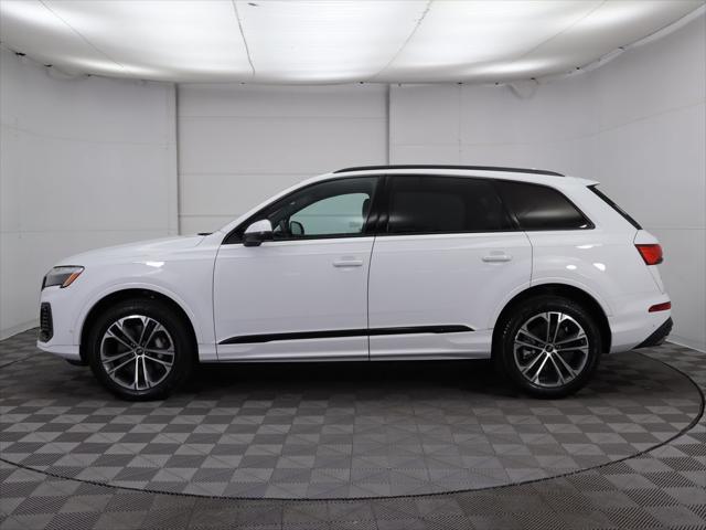 new 2025 Audi Q7 car, priced at $68,370