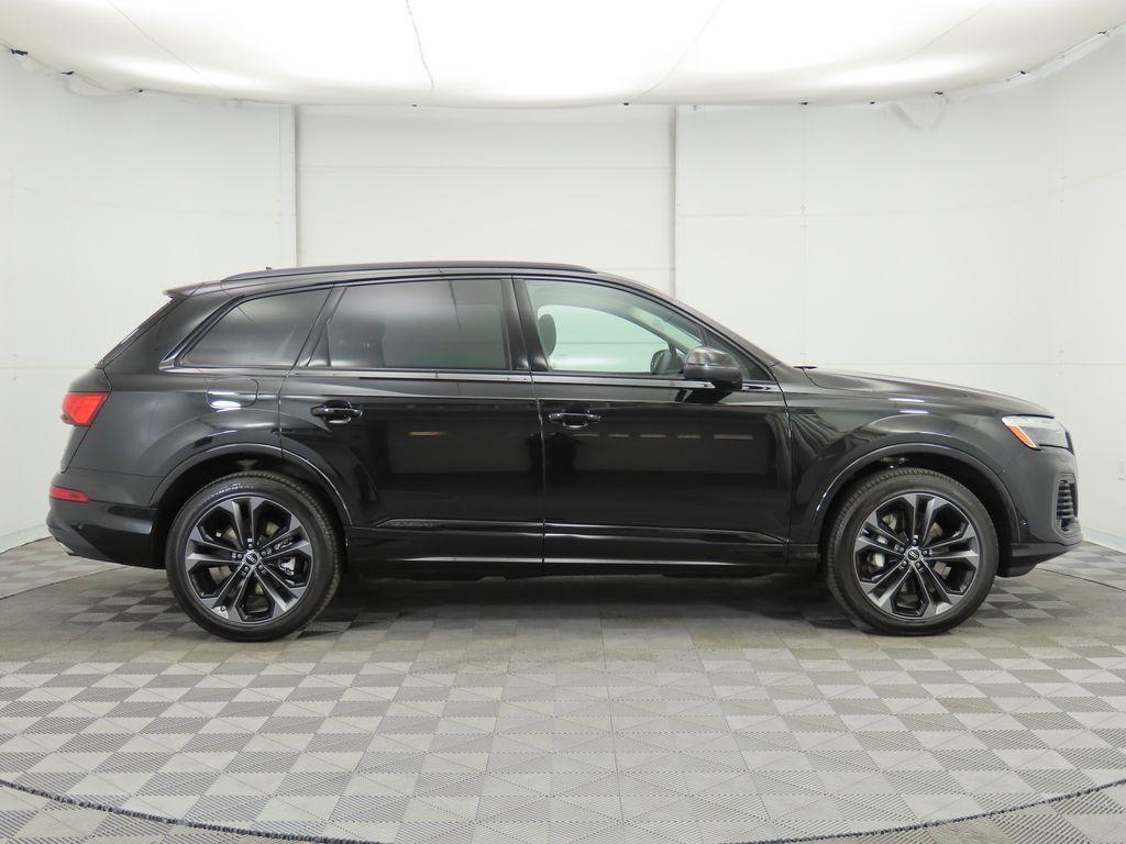 used 2025 Audi Q7 car, priced at $75,305