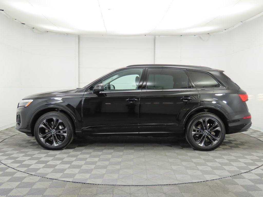used 2025 Audi Q7 car, priced at $75,305