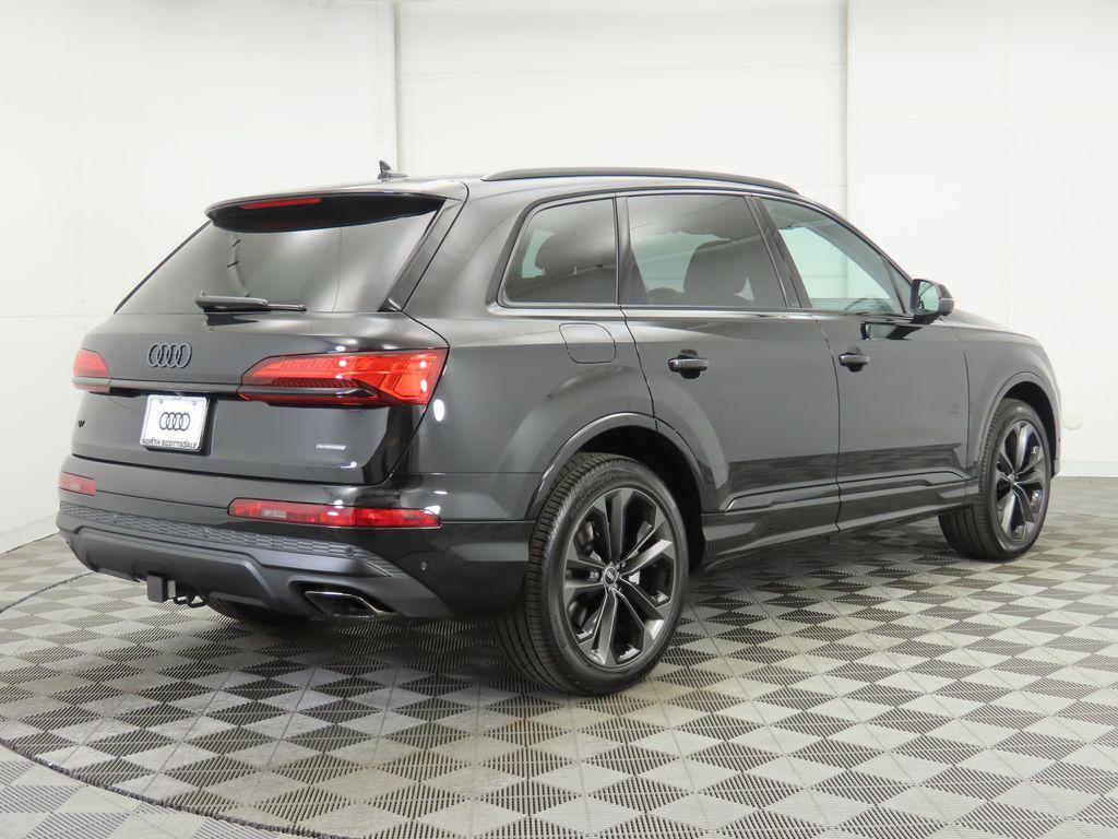 used 2025 Audi Q7 car, priced at $75,305