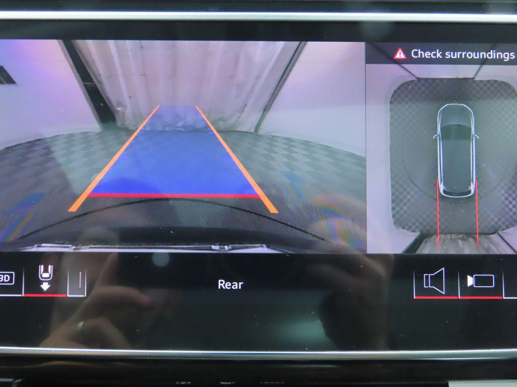 new 2025 Audi Q7 car, priced at $76,900