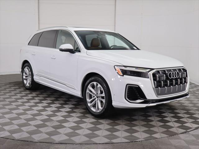new 2025 Audi Q7 car, priced at $75,205