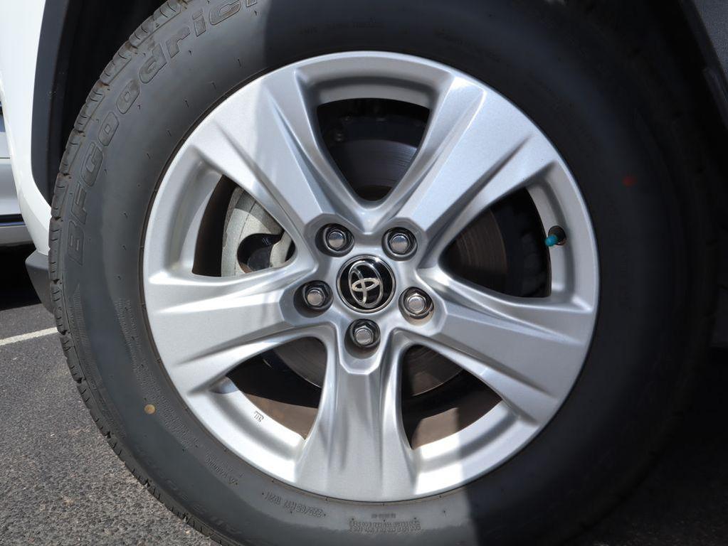 used 2020 Toyota RAV4 car, priced at $20,724