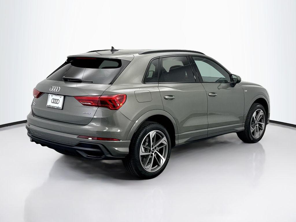 new 2025 Audi Q3 car, priced at $43,925