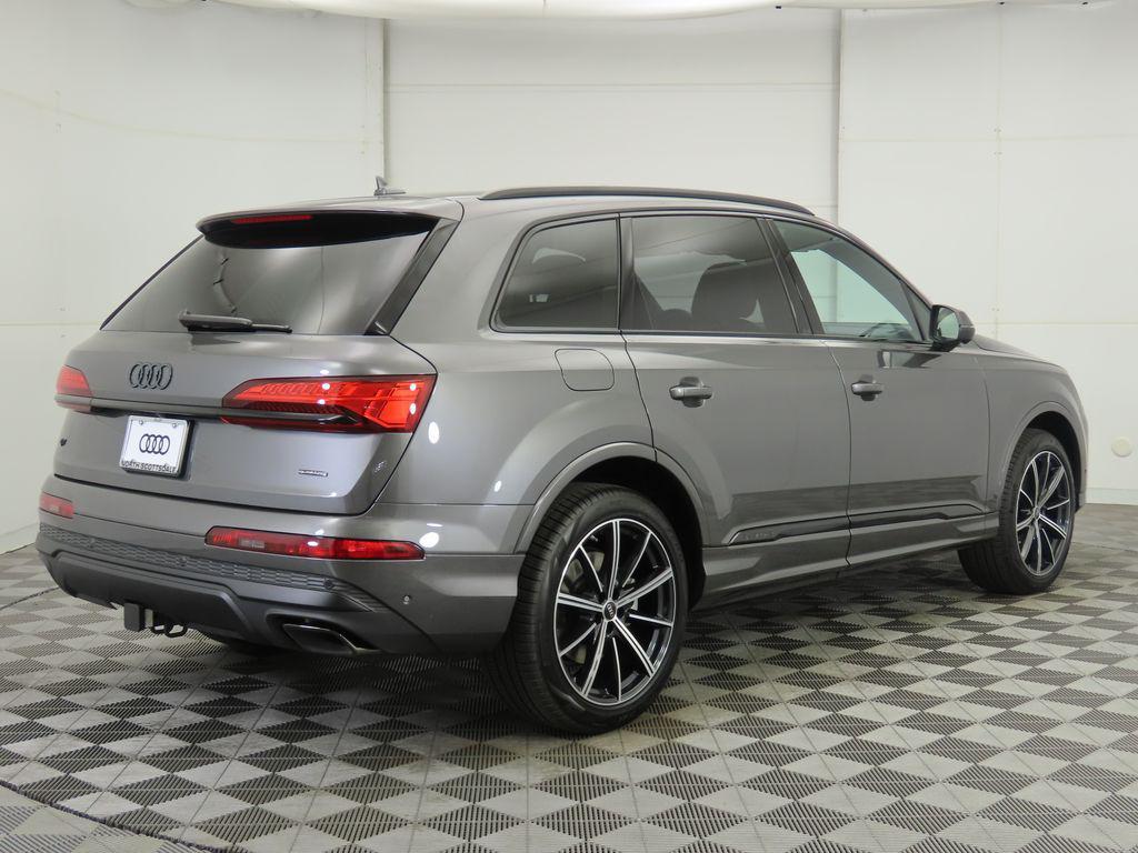 new 2025 Audi Q7 car, priced at $72,360