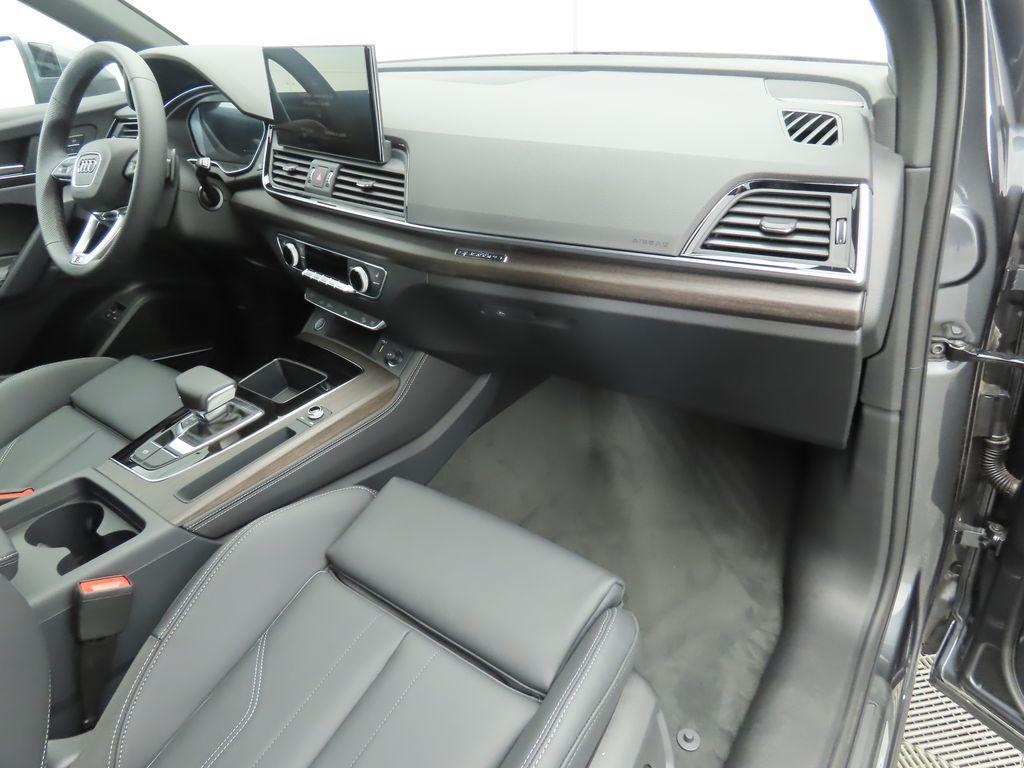 new 2025 Audi Q5 car, priced at $69,385