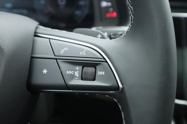 new 2025 Audi Q7 car, priced at $83,695