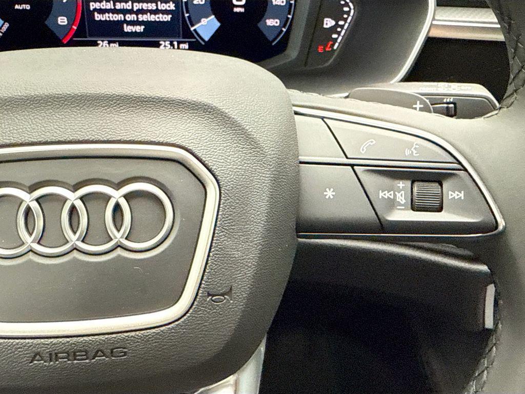 new 2025 Audi Q3 car, priced at $43,925