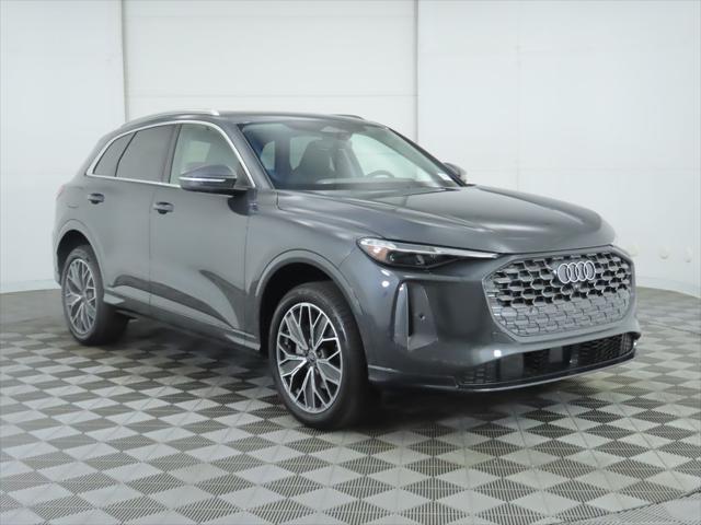 new 2025 Audi Q5 car, priced at $61,150