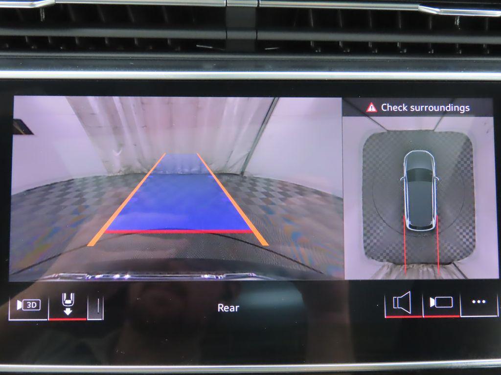 new 2025 Audi Q7 car, priced at $76,900