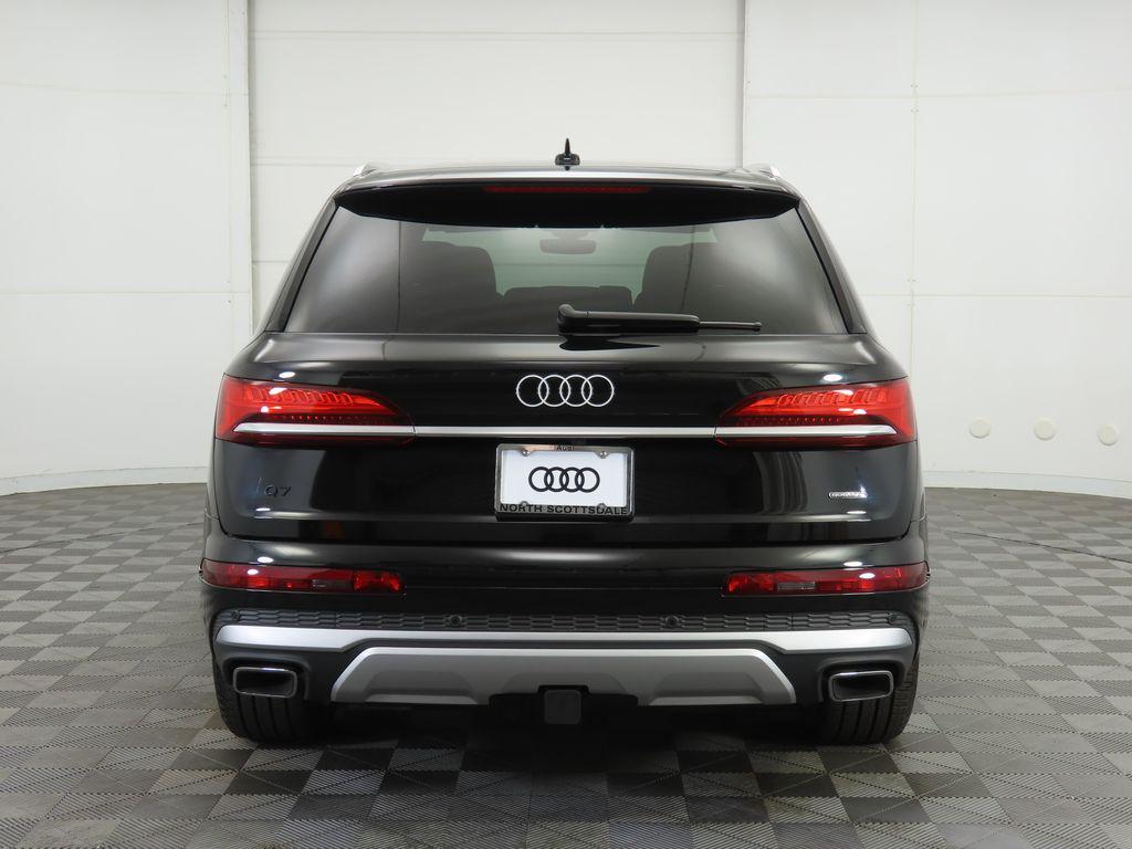 new 2025 Audi Q7 car, priced at $76,900