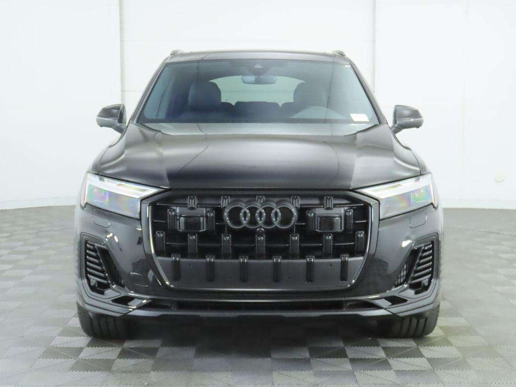 new 2025 Audi Q7 car, priced at $78,895