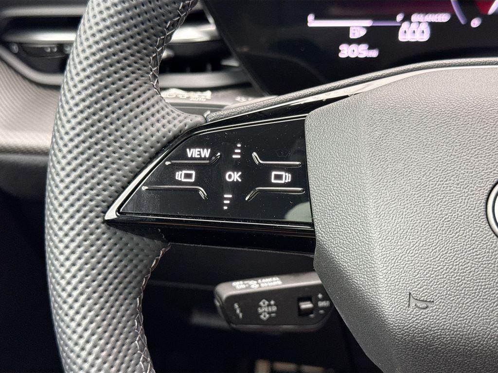 new 2025 Audi SQ5 car