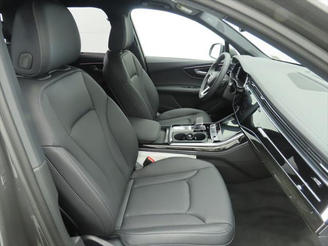 new 2025 Audi Q7 car, priced at $78,895