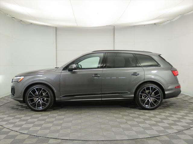 new 2025 Audi Q7 car, priced at $78,895