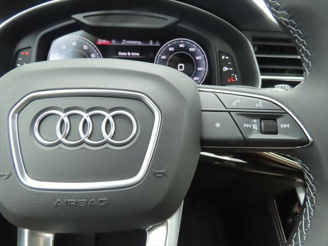 new 2025 Audi Q7 car, priced at $78,895