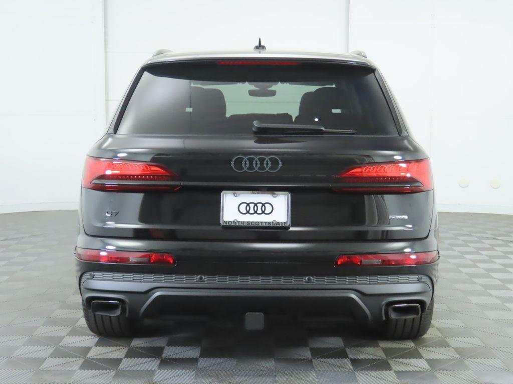 new 2025 Audi Q7 car, priced at $77,270